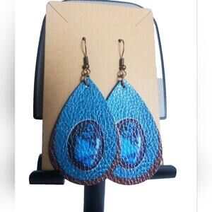 Handmade Peacock Theme Water Drop Bronze Dangle Faux Leather Hook Earrings